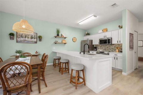 Townhouse in Kissimmee, Florida 4 bedrooms, 151.99 sq.m. № 1656781 - photo 16