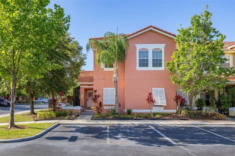 Townhouse in Kissimmee, Florida 4 bedrooms, 151.99 sq.m. № 1656781 - photo 1
