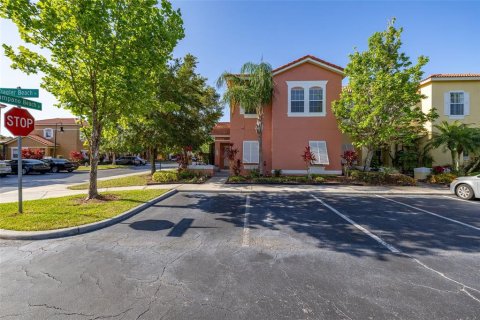 Townhouse in Kissimmee, Florida 4 bedrooms, 151.99 sq.m. № 1656781 - photo 4