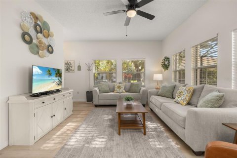 Townhouse in Kissimmee, Florida 4 bedrooms, 151.99 sq.m. № 1656781 - photo 10