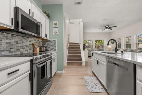 Townhouse in Kissimmee, Florida 4 bedrooms, 151.99 sq.m. № 1656781 - photo 21