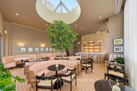 Copropriété à vendre à Miami, Floride: 2 chambres, 76.64 m2 № 2001154 - photo 27