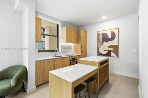 Copropriété à vendre à Miami, Floride: 2 chambres, 76.64 m2 № 2001154 - photo 11