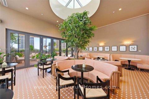 Copropriété à vendre à Miami, Floride: 2 chambres, 76.64 m2 № 2001154 - photo 28