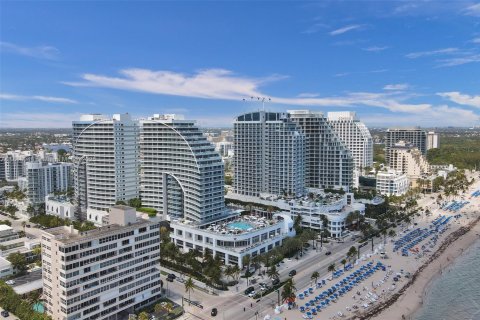 Condo in Fort Lauderdale, Florida, 2 bedrooms  № 2039664 - photo 16