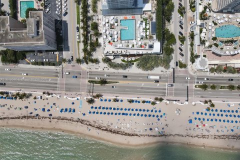 Condo in Fort Lauderdale, Florida, 2 bedrooms  № 2039664 - photo 7