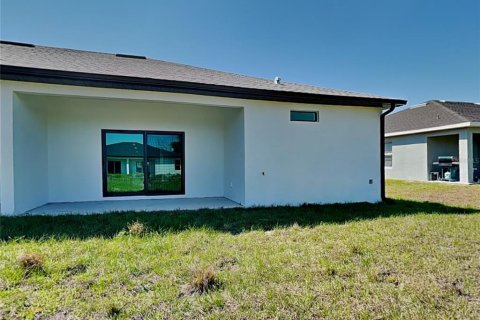 Commercial property in Port Charlotte, Florida 6 bedrooms, 219.62 sq.m. № 2213087 - photo 16