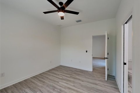 Commercial property in Port Charlotte, Florida 6 bedrooms, 219.62 sq.m. № 2213087 - photo 8