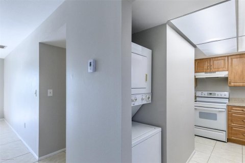 Copropriété à louer à Punta Gorda, Floride: 2 chambres, 109.25 m2 № 1793499 - photo 17