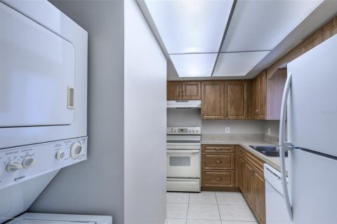 Copropriété à louer à Punta Gorda, Floride: 2 chambres, 109.25 m2 № 1793499 - photo 18