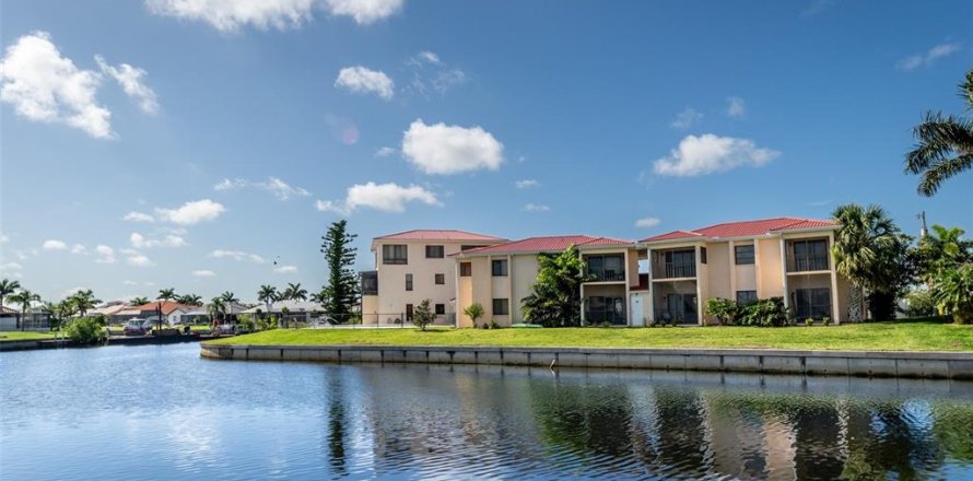 Condo à Punta Gorda, Floride, 2 chambres  № 1793499