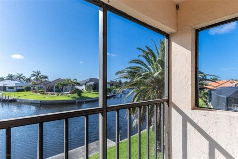 Copropriété à louer à Punta Gorda, Floride: 2 chambres, 109.25 m2 № 1793499 - photo 3