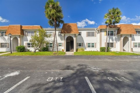Condo in Clearwater, Florida, 2 bedrooms  № 1793584 - photo 1