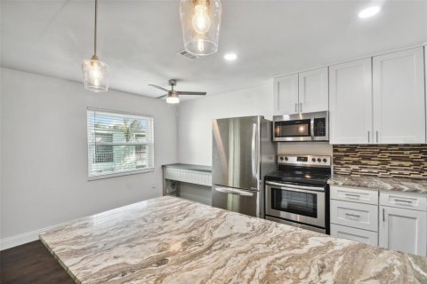 Condo in Clearwater, Florida, 2 bedrooms  № 1793584 - photo 24