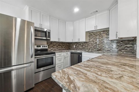 Condo in Clearwater, Florida, 2 bedrooms  № 1793584 - photo 25