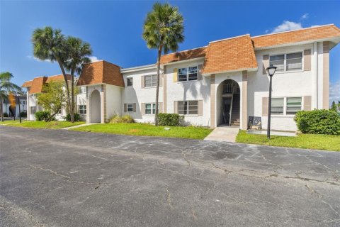 Condo in Clearwater, Florida, 2 bedrooms  № 1793584 - photo 2