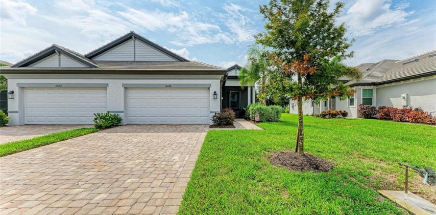 Villa ou maison à Lakewood Ranch, Floride 2 chambres, 155.33 m2 № 2266396