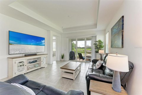 Villa ou maison à vendre à Lakewood Ranch, Floride: 2 chambres, 155.33 m2 № 2266396 - photo 18