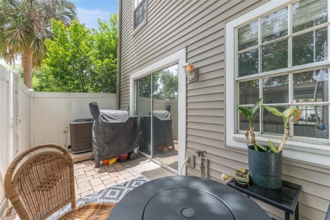 Condo in Tampa, Florida, 2 bedrooms  № 1793271 - photo 21