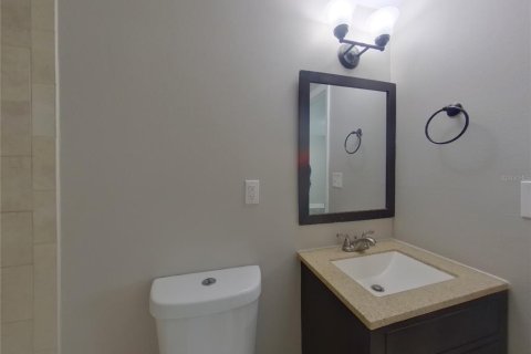 House in Clearwater, Florida 4 bedrooms, 125.6 sq.m. № 1901691 - photo 8
