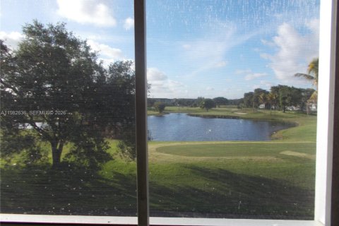 Copropriété à vendre à Pembroke Pines, Floride: 1 chambre, 63.64 m2 № 2049238 - photo 19