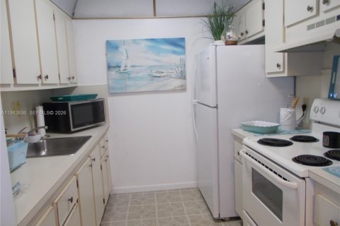 Copropriété à vendre à Pembroke Pines, Floride: 1 chambre, 63.64 m2 № 2049238 - photo 8