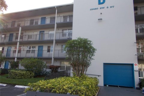 Copropriété à vendre à Pembroke Pines, Floride: 1 chambre, 63.64 m2 № 2049238 - photo 21