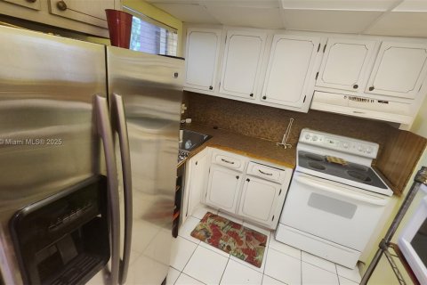 Купить кондоминиум в Санрайз, Флорида 1 спальня, 59.46м2, № 1981468 - фото 5