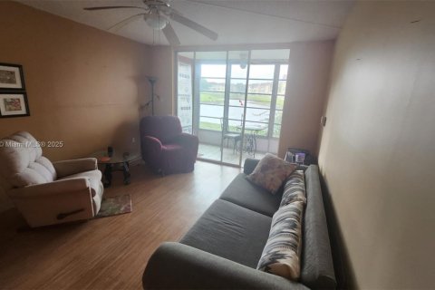 Купить кондоминиум в Санрайз, Флорида 1 спальня, 59.46м2, № 1981468 - фото 10