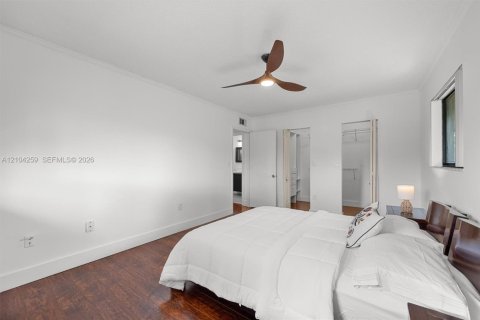 Condo in Doral, Florida, 2 bedrooms № 2412291 - photo 19