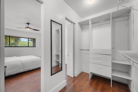 Condo in Doral, Florida, 2 bedrooms № 2412291 - photo 20