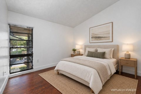 Condo in Doral, Florida, 2 bedrooms № 2412291 - photo 24