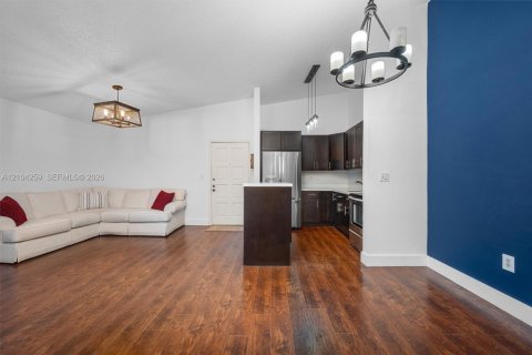 Condo in Doral, Florida, 2 bedrooms № 2412291 - photo 12