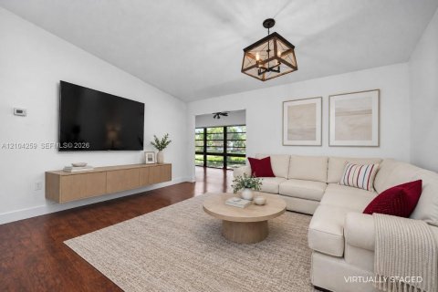 Condo in Doral, Florida, 2 bedrooms  № 2412291