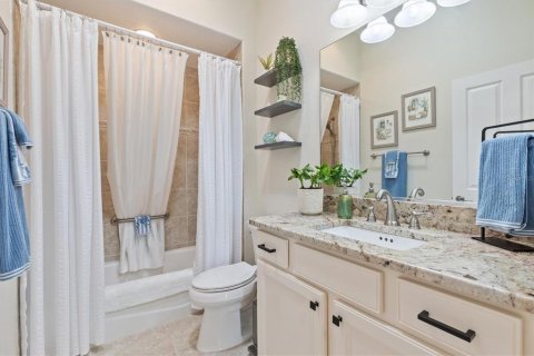 House in The Villages, Florida 3 bedrooms, 189.06 sq.m. № 2323010 - photo 16