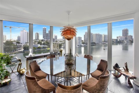 Condo in Miami Beach, Florida, 4 bedrooms  № 2013592 - photo 3
