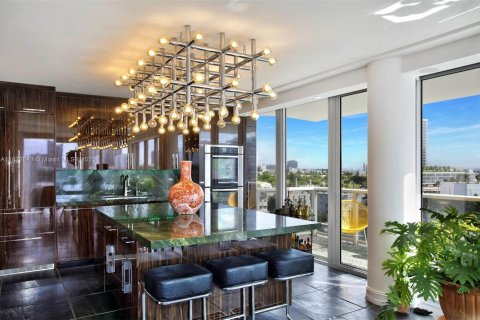 Condo in Miami Beach, Florida, 4 bedrooms  № 2013592 - photo 16