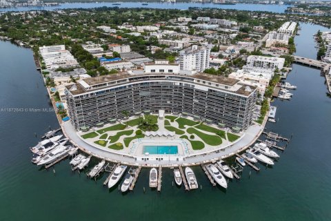 Condo in Miami Beach, Florida, 4 bedrooms  № 2013592 - photo 4