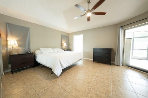 House in Sunrise, Florida 4 bedrooms, 203.08 sq.m. № 1849010 - photo 16