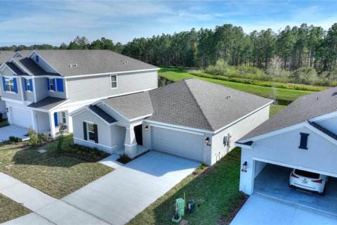 House in Davenport, Florida 3 bedrooms, 146.79 sq.m. № 1792743 - photo 2