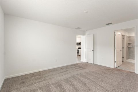 House in Davenport, Florida 3 bedrooms, 146.79 sq.m. № 1792743 - photo 15