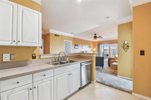 Condo in Tampa, Florida, 2 bedrooms  № 1900733 - photo 17