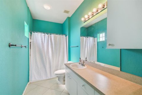 Condo in Tampa, Florida, 2 bedrooms  № 1900733 - photo 27
