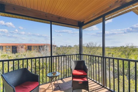 Condo in Tampa, Florida, 2 bedrooms  № 1900733 - photo 4
