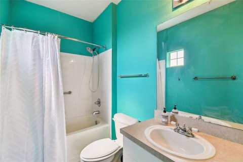 Condo in Tampa, Florida, 2 bedrooms  № 1900733 - photo 29