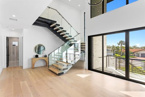 Casa en venta en Saint Petersburg, Florida, 5 dormitorios, 569.68 m2 № 1557785 - foto 7