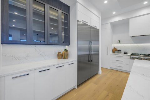 Casa en venta en Saint Petersburg, Florida, 5 dormitorios, 569.68 m2 № 1557785 - foto 17