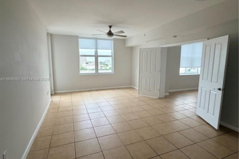 Condominio en venta en Fort Lauderdale, Florida, 2 dormitorios, 94.48 m2 № 1964331 - foto 15