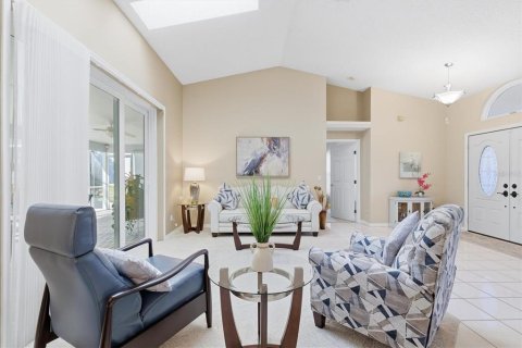 Casa en venta en Tarpon Springs, Florida, 4 dormitorios, 201.23 m2 № 2143346 - foto 10