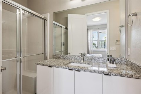 Townhouse in Kissimmee, Florida 4 bedrooms, 196.21 sq.m. № 2258540 - photo 24